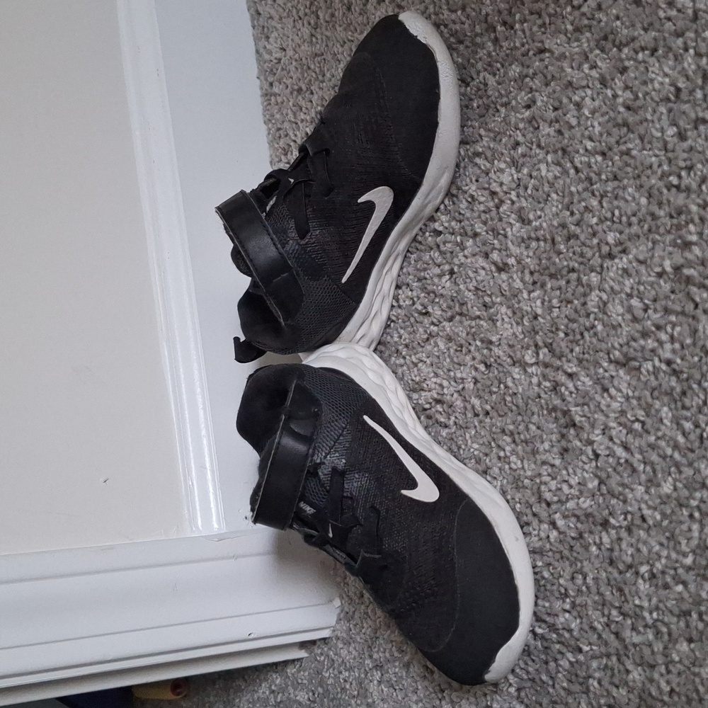 Nike Revolution 6 Kids Running Shoes. Toddler size 10C